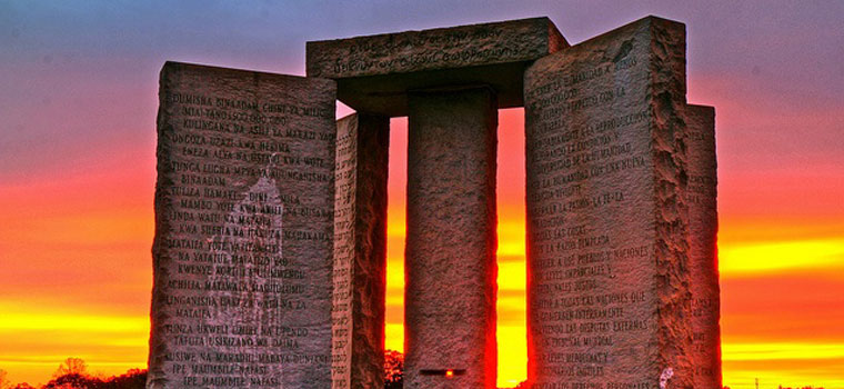 Georgia Kılavuztaşları (Georgia Guidestones) Georgia Kılavuztaşları (Georgia Guidestones)